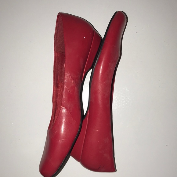 Shoes - Picture 4 of 4